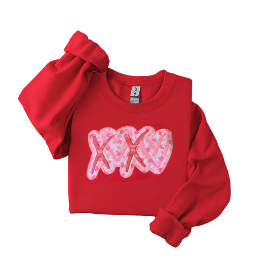 XOXO FABRIC APPLIQUE SWEATSHIRT